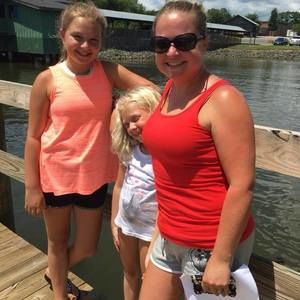 Meet your Posher, Ami